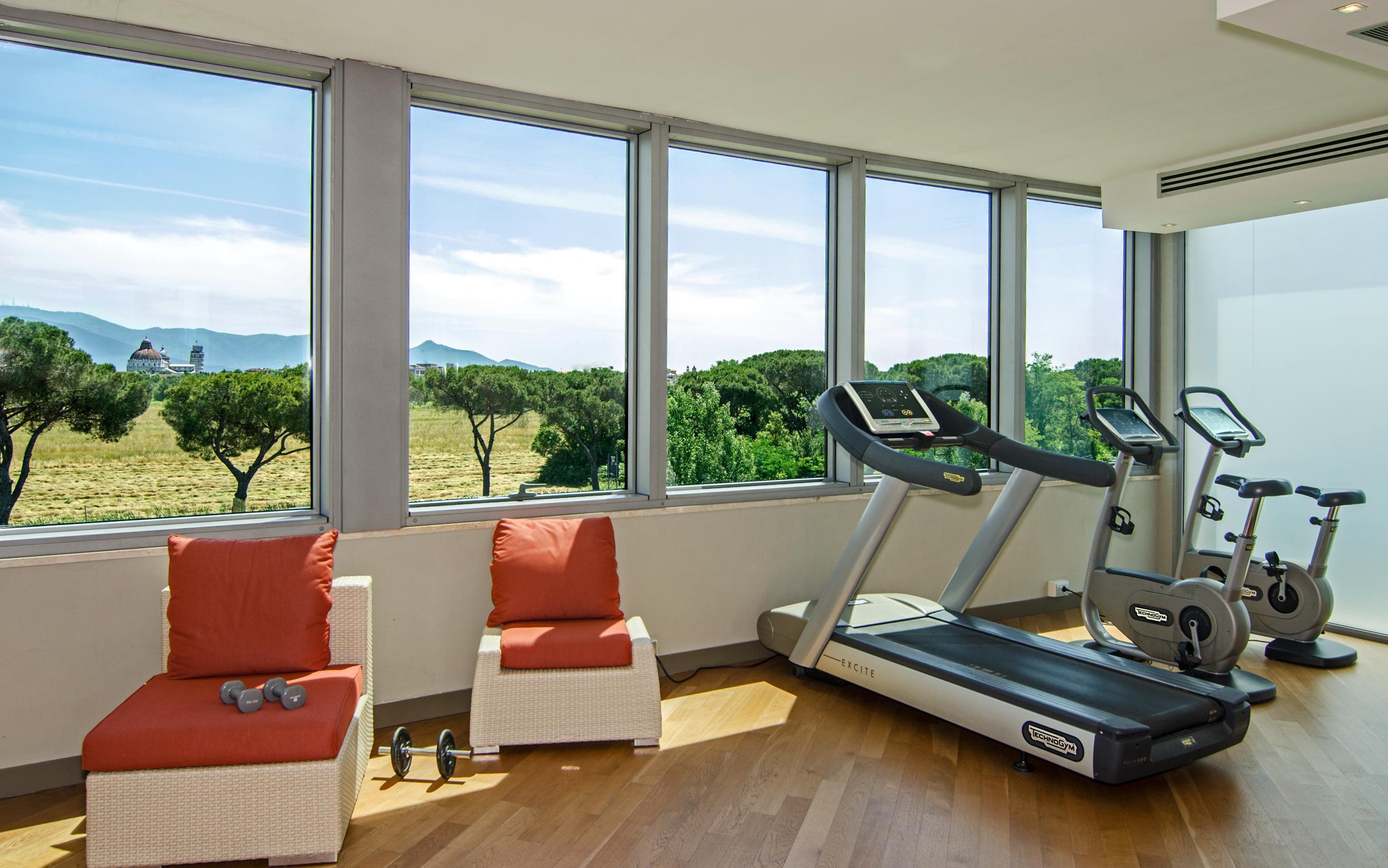 Pisa Tower Plaza Hotel Exterior foto The gym at the hotel