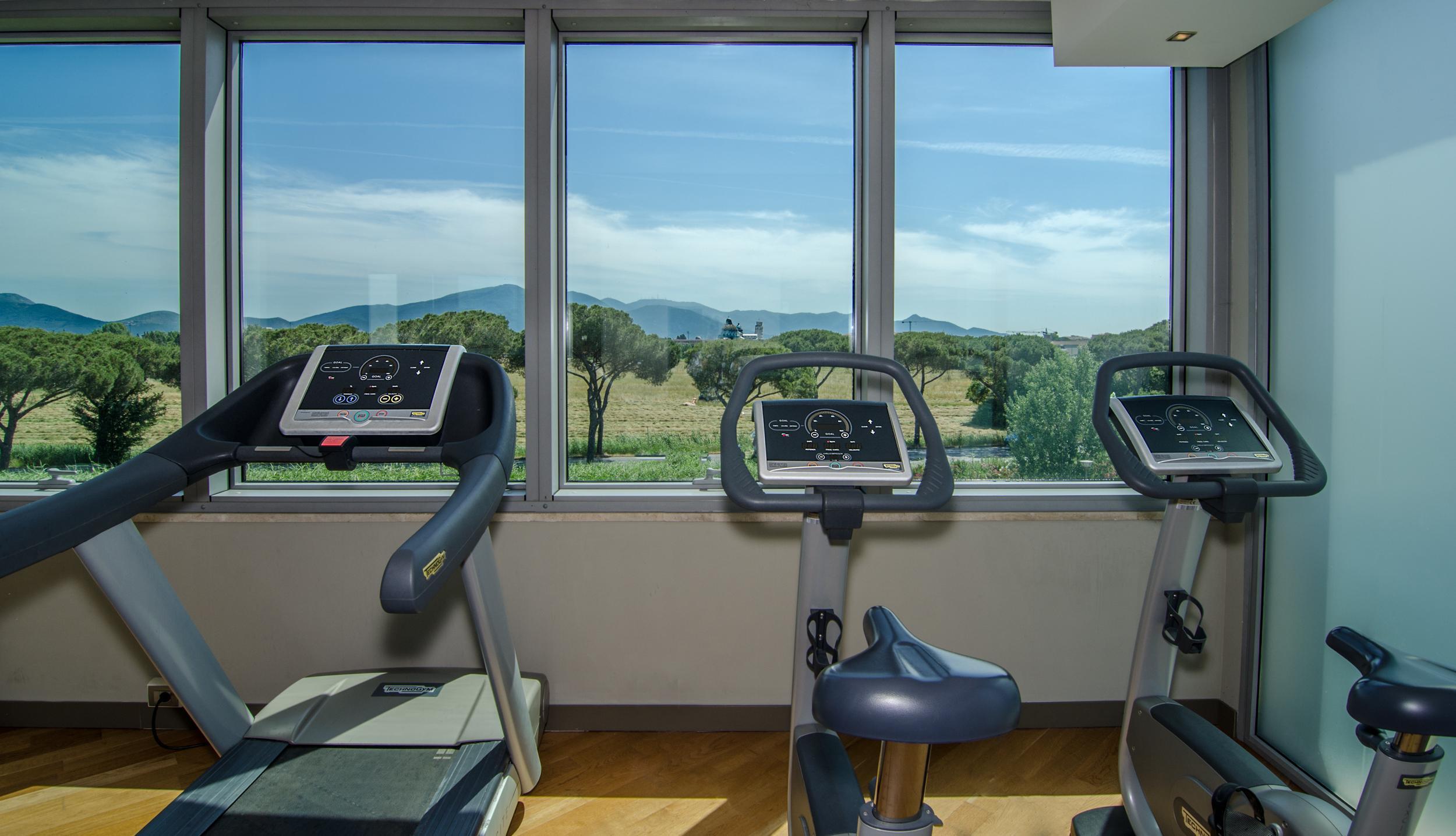 Pisa Tower Plaza Hotel Exterior foto The gym at the hotel